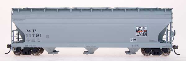 47033